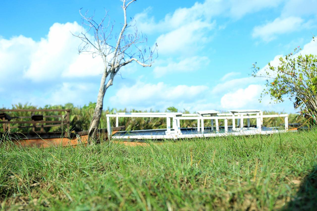 Darwins Beach Resort Tangalle Exterior photo