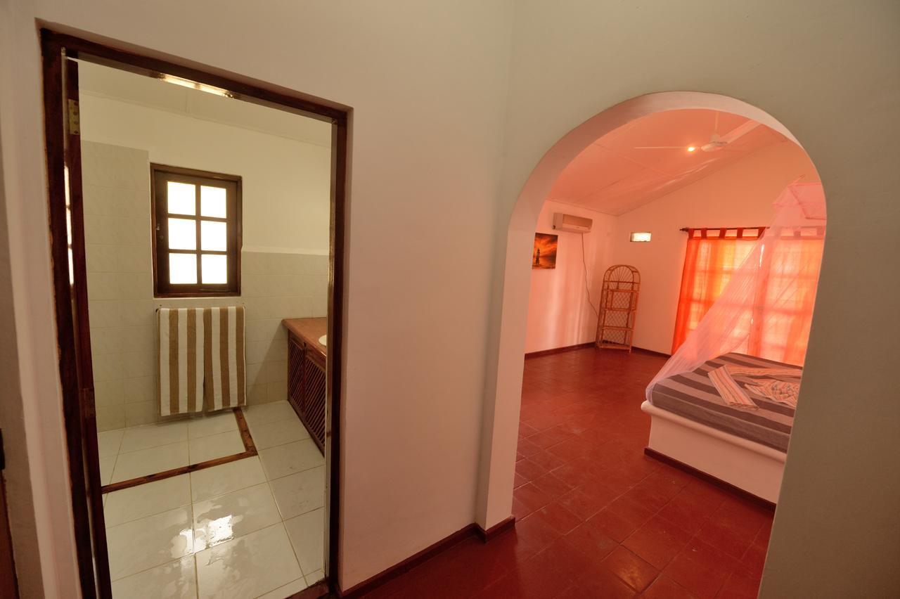 Darwins Beach Resort Tangalle Exterior photo