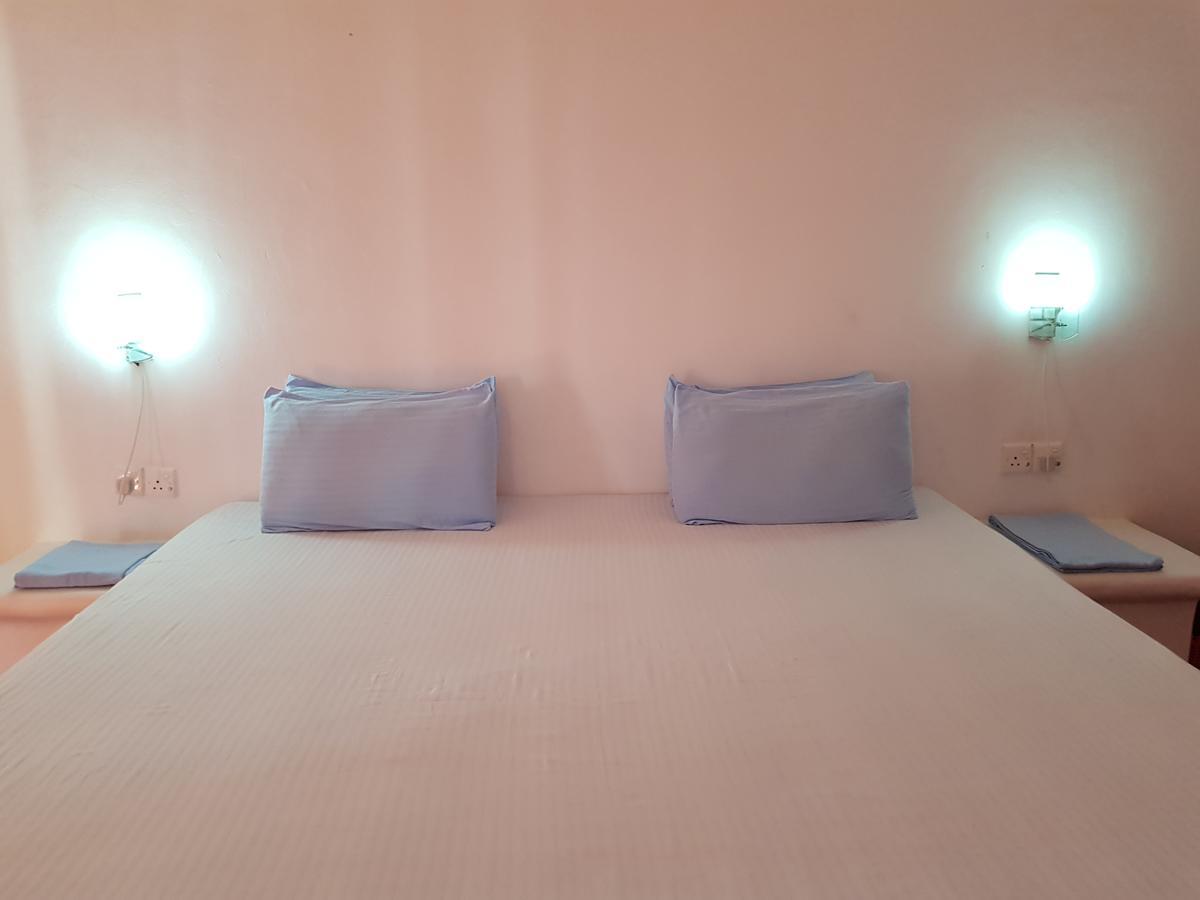 Darwins Beach Resort Tangalle Exterior photo